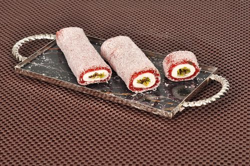 006 - Çilekli file Antep fıstıklı sultan sarma lokum